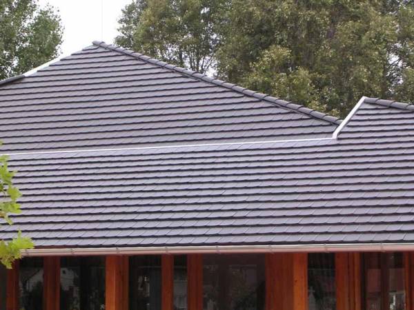 Creaton Hortobágy tetőcserép Nuance fekete engóbozott